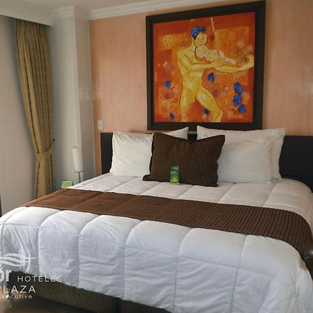 Luxor Plaza Hotel Pereira Bagian luar foto