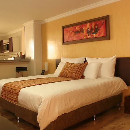 Luxor Plaza Hotel Pereira Bagian luar foto